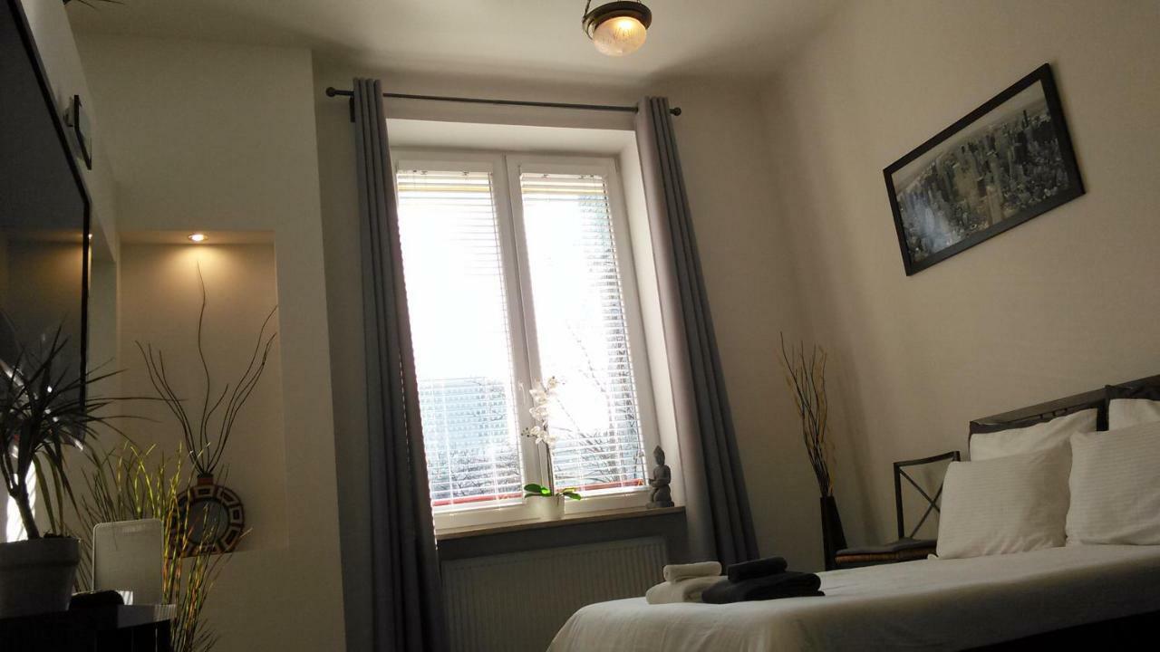 Amber Apartments Palac Kultury Варшава Экстерьер фото